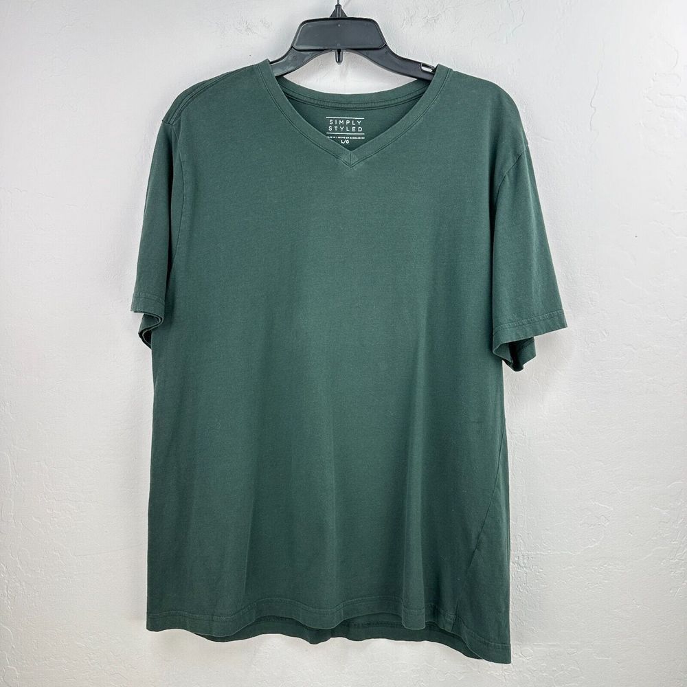 Simply Styled Basic Tshirt Mens Large Green Cotton Vneck Short Sleeve Tee Comfy